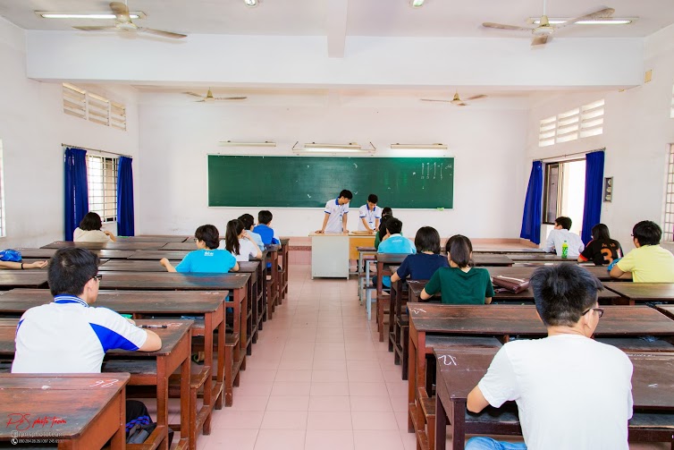 Ấn[-]tượng[-]vòng[-]loại[-]cuộc[-]thi[-]học[-]thuật[-]"Cơn[-]Lốc[-]Hóa[-]Học"[-]lần[-]thứ[-]IX[-]năm[-]2016